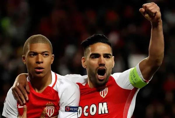 Falcao jugó con Mbappé en el AS Mónaco, época donde el crack francés era un joven que crecía a pasos agigantados; mientras admiraba al colombiano y lo apodó por respeto como nunca lo ha hecho con nadie.