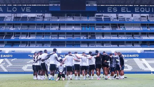 Fútbol y política: La crisis energética ecuatoriana llega a las canchas. Foto: FCF