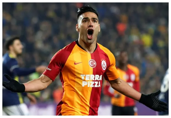Galatasaray quería desprenderse de Radamel Falcao en este mercado de pases, pero había un cambio de planes.