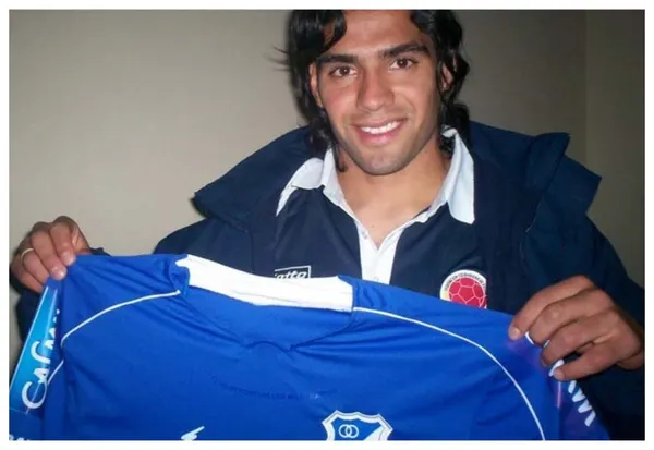 Galatasaray quiere desprenderse de Radamel Falcao, quien podría regresar a América sorpresivamente.