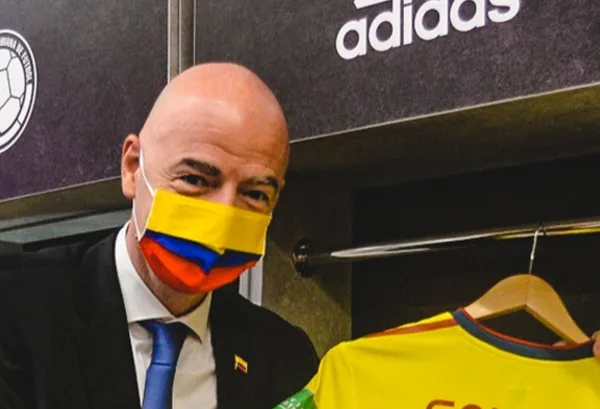 Gianni Infantino quien es el actual presidente de la FIFA; está de visita en Barranquilla para un importante acto, no se aguantó para confesar cuál es su jugador favorito en Colombia.