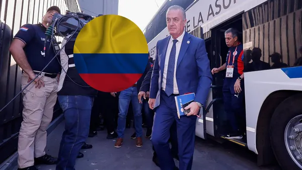 Gustavo Alfaro, entrenador de la Selección de Paraguay en la previa del choque con Colombia Foto: Albirroja y Pexels