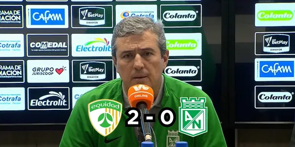 Habló el DT interino de Nacional. Captura de pantalla de la rueda de prensa de DIMAYOR en YouTube, logos Wikipedia.