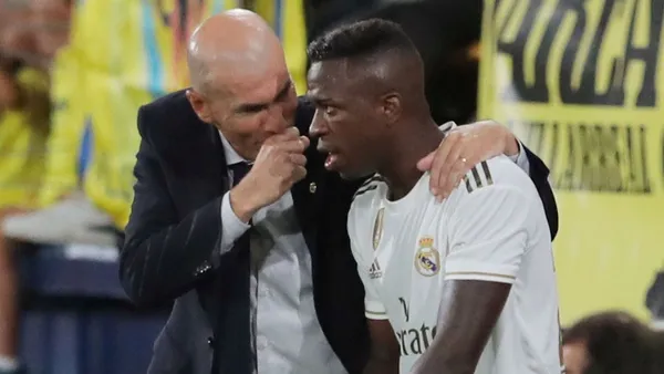 Hay dos clubes que se interesan en fichar a Vinicius Jr. y así reaccionó cuando Zinedine Zidane se enteró de su posible salida.