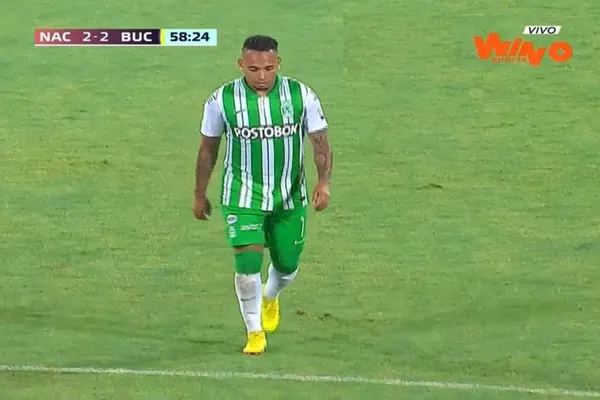 Hernán Darío Herrera sacó a Jarlan Barrera y los hinchas de Atlético Nacional reaccionaron.