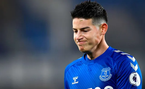 James Rodríguez al parecer no se marchará del Everton en este mercado de pases. El colombiano fue víctima de sí mismo, por andar en actitudes hostiles con su club y con la Selección Colombia, hizo que ningún club lo tomara en serio. Se rumora que James reaccionó al verse acorralado y por eso le ha pagado una costosa asesoría a una empresa experta en el manejo de crisis comunicativas para que lo ayuden a poder salir del problema donde él se metió solo.