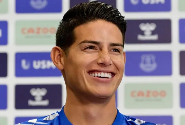 James Rodríguez aparte del incremento de su patrimonio ha vivido una transformación física a lo largo de su carrera profesional.