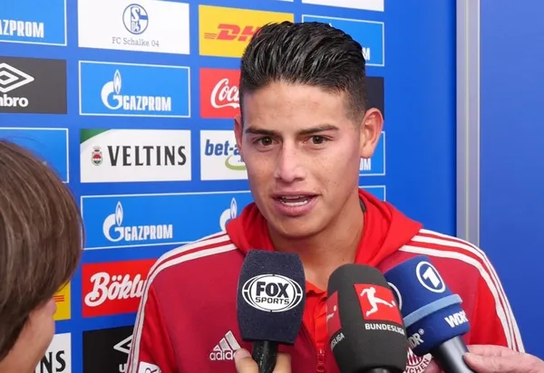 James Rodríguez dijo que la camiseta que más atesora de las que intercambió es la de Andrés Iniesta y explicó por qué.