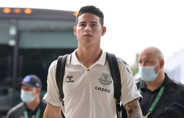 James Rodríguez dispone de 48 horas para poder llegar a un acuerdo con algún club de Europa para poder salir del Everton. Solo el AC Milan le tendría una propuesta firme a James. Sin embargo, deje bajar su salario a más de la mitad. Si no sale del Everton tendrá un gran problema en lo que resta de año.