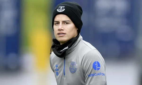 James Rodríguez es relegado por Carlo Ancelotti y mira el club que lo quiere fichar