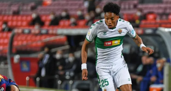 Johan Mojica fue una de las figuras de la victoria del Elche contra el Getafe. El colombiano quiere ser tomado en cuenta por Reinaldo Rueda.