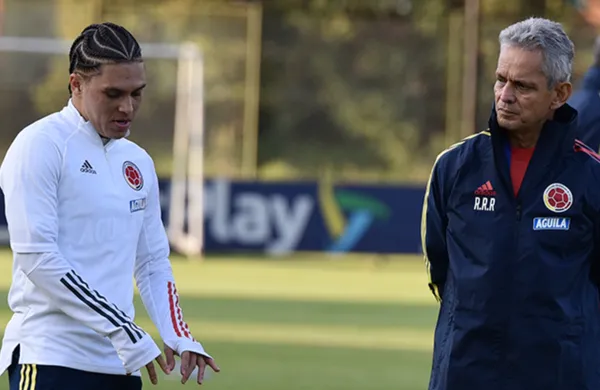 Juan Fernando Quintero estuvo hoy lunes, 30 de agosto de 2021, en una rueda de prensa de los jugadores de la Selección Colombia. Quintero habló acerca de su relación con Reinaldo Rueda. Juan Fernando también aprovechó el momento para lanzarle una indirecta a Rueda; para que lo deje jugar como titular en la serie de tres partidos que tendrá Colombia contra: Bolivia, Paraguay y Chile.