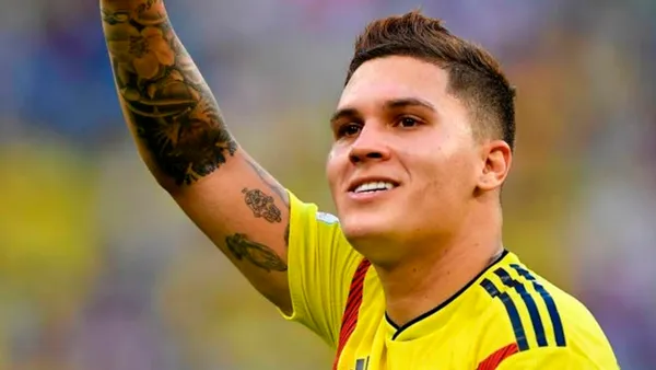 Juan Fernando Quintero desde ya inicia con el pie izquierdo su travesía por China y mira quienes levantaron su voz de protesta por el colombiano.