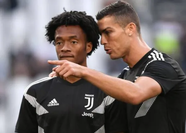 Juan Guillermo Cuadrado contó lo que aprendió de Cristinao Ronaldo en el tiempo que compartieron en el camerino de la Juventus.