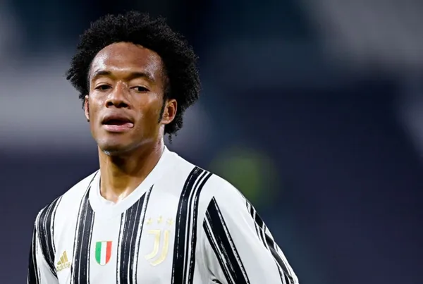 Juan Guillermo Cuadrado no pasa por su mejor momento en la Juventus y le están colocando trabas a su continuidad en el equipo.