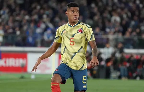 Juan Pablo Pino inició su carrera en la misma época de Falcao, jugó en Deportivo Independiente Medellín, Real Cartagena AS Mónaco y otros clubes, pero sus excentricidades y lesiones acabaron con su carrera.