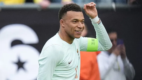 Kylian Mbappé ya piensa en lo que será el duelo ante Colombia - X @equipedefrance