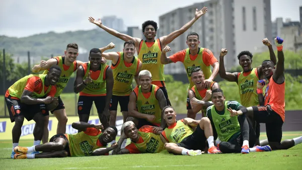 La FCF decide: la 'tricolor' volverá a su uniforme tradicional. Foto: Instagram