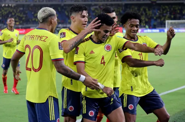 La Federación Colombiana de Fútbol (FCF) a través de una rueda de prensa dio a conocer quienes fueron los elegidos por Rueda para jugar en octubre.