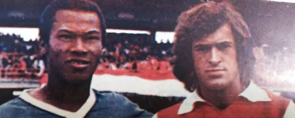 La rivalidad entre azules y rojos se ha vivido desde el primer año en que se fundó la Liga Colombiana.