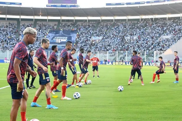 La Selección Colombia pierde ante Argentina y dentro de las variantes de Reinaldo Rueda, hay un jugador de Colombia que recibió más apoyo por los hinchas.