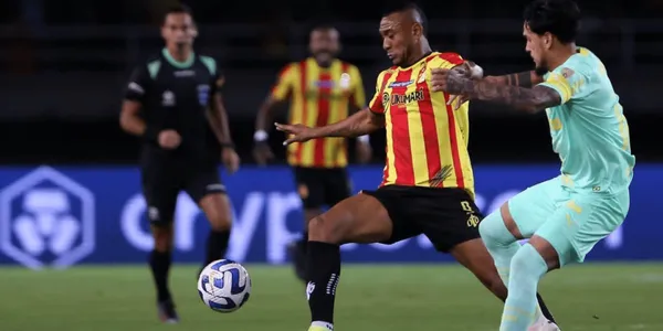 La triste imagen de este futbolista del Deportivo Pereira en el encuentro de la Copa Libertadores.