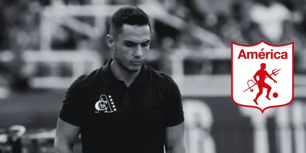 Los aficionados del América de Cali cargaron con todo contra el entrenador Lucas González.