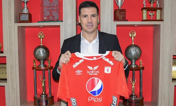 Los días de Juan Cruz Real en el América de Cali estarían contados y mira lo que está planeando hacer la directiva