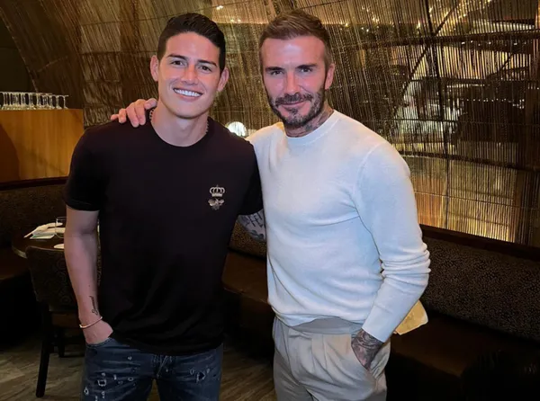 Los dos ex futbolistas del Real Madrid sostuvieron un ameno encuentro de negocios en Qatar.