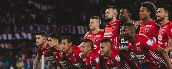 Los equipos de Julio Comesaña y Hernán Torres buscan un victoria que los acerque a la final.