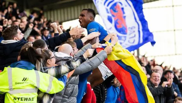 Los hinchas de uno de los clubes más poderosos de Escocia como los es el Rangers ven con preocupación la convocatoria de su goleador Morelos justo antes del clásico.