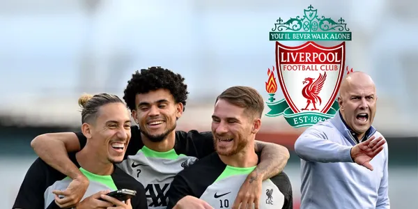 Los jugadores del Livrpool Kostas Tsimikas, Luis Diaz y Alexis Mac Allister y el DT Arne Slot