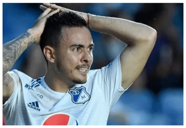 Luego de que Santiago Montoya errara el penal, el periodista Cesar Augusto Londoño lo criticó duramente.