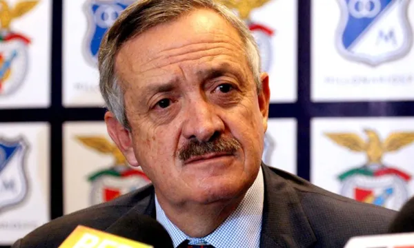 Luego de que se bajara la llegada de Andrés Román a Boca Juniors, Enrique Camacho salió al cruce del departamento médico del conjunto argentino.