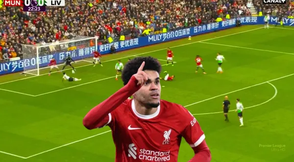 Luis Díaz con la camiseta de Liverpool de Inglaterra. FOTO: ESPN