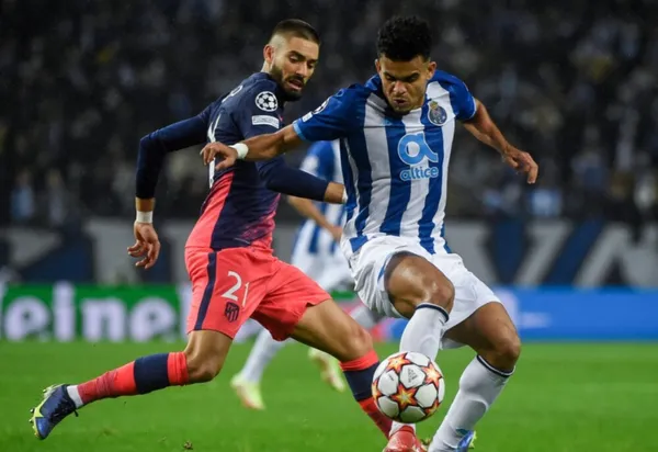 Luis Díaz fue el dolor de cabeza principal del pivote argentino Rodrigo De Paul, pese a que el colombiano perdió hizo una brillante actuación y se lo reconocieron.