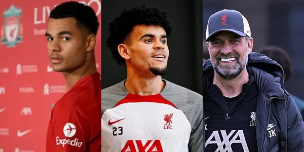 Luis Díaz le da noticias a Jürgen Klopp en Liverpool y está atento Cody Gakpo.