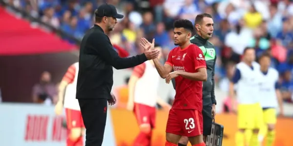 Luis Díaz se alista para jugar su quinto partido consecutivo con el Liverpool luego de esa lesión que lo tuvo alejado del equipo.