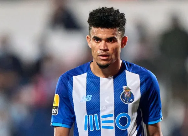 Luis Díaz sin lugar a dudas en el venidero mercado de pases saldrá del FC Porto, pero surge la duda en analizar cuál será su mejor elección para seguir subiendo de nivel.