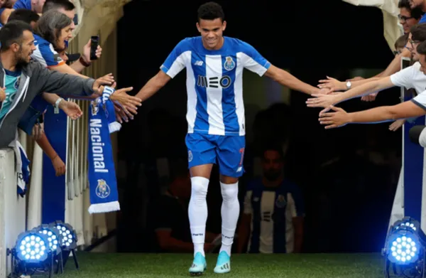 Luis Díaz con su primer sueldo confesó que se compró unas prendas de oro las cuales más allá de un gasto le representaron otra idea.