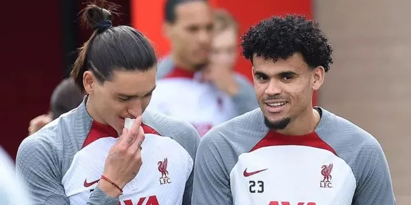 Luis Díaz en su regreso al Liverpool está reclamando su lugar habitual en la titular y pone a pensar a Jürgen Klopp.