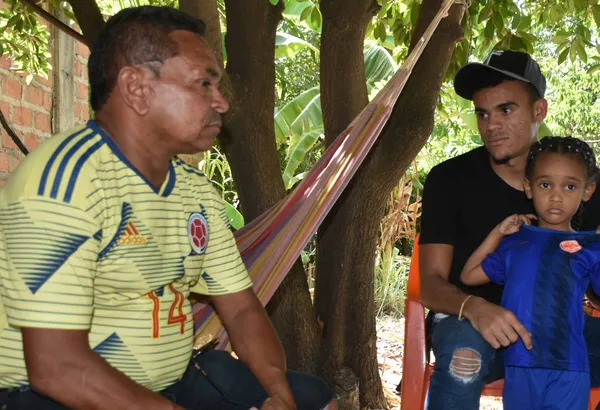 Luis Díaz tuvo en su padre la figura de su primer entrenador y todo se dio por una importante casualidad que pocos saben o reconocen. Su historia es maravillosa.