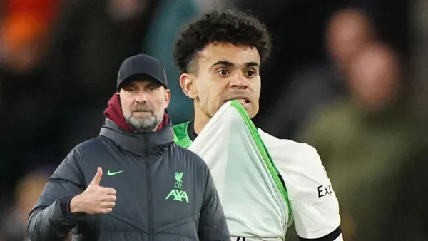 Luis Díaz verá cambios en su rol en el ataque del Liverpool.