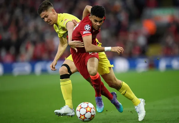 Luis Díaz volvió a demostrar su buen nivel y se destacó por la banda haciéndole el día complicado a un jugador del Villarreal CF.