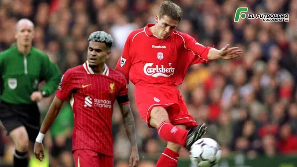 Luis Díaz y Michael Owen Foto: Evening Standard y AFP