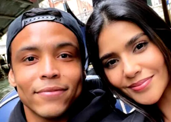 Luis Muriel en esta navidad no anda muy activo en las redes sociales, pero se atrevió a compartir un detalle con su esposa, algo que sus fans no dejaron pasar por alto.
