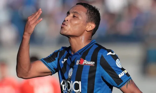 Luis Muriel humilló a Ajax en la Champions League e hizo festejar a todo Atalanta.