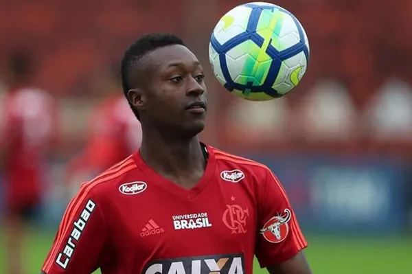Marlos Moreno se consideraba el próximo Tino Asprilla pero su vida fuera de las canchas afectó su rendimiento y el Manchester City perdió una millonaria cifra por la compra de su pase. Mira cuánto cuesta hoy el delantero