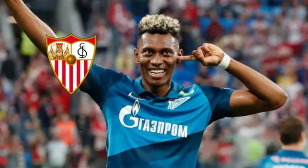 Mateo Cassierra con la camiseta del Zenit.