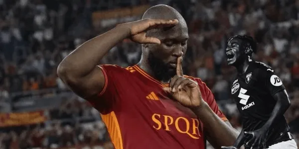 Mientras Duván Zapata marca pocos goles con el Torino, esta es la tremenda racha goleadora de Romelu Lukaku con la Roma.